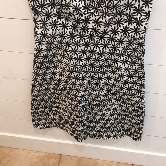 Classic Spense Dress - Picture 3 of 6